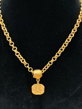 Gold Religious Pendant Chain Necklace - Elegant Women's Jewelry